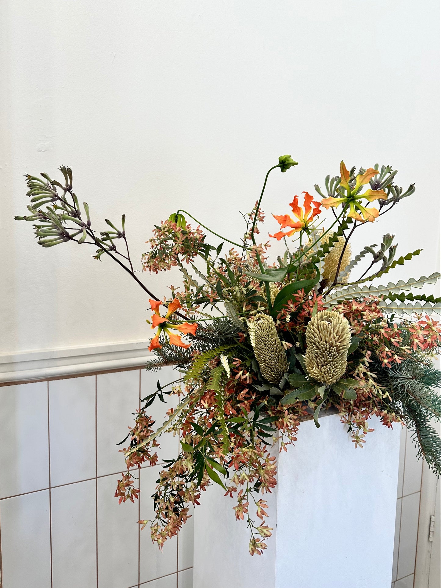 Native Christmas Table Arrangement